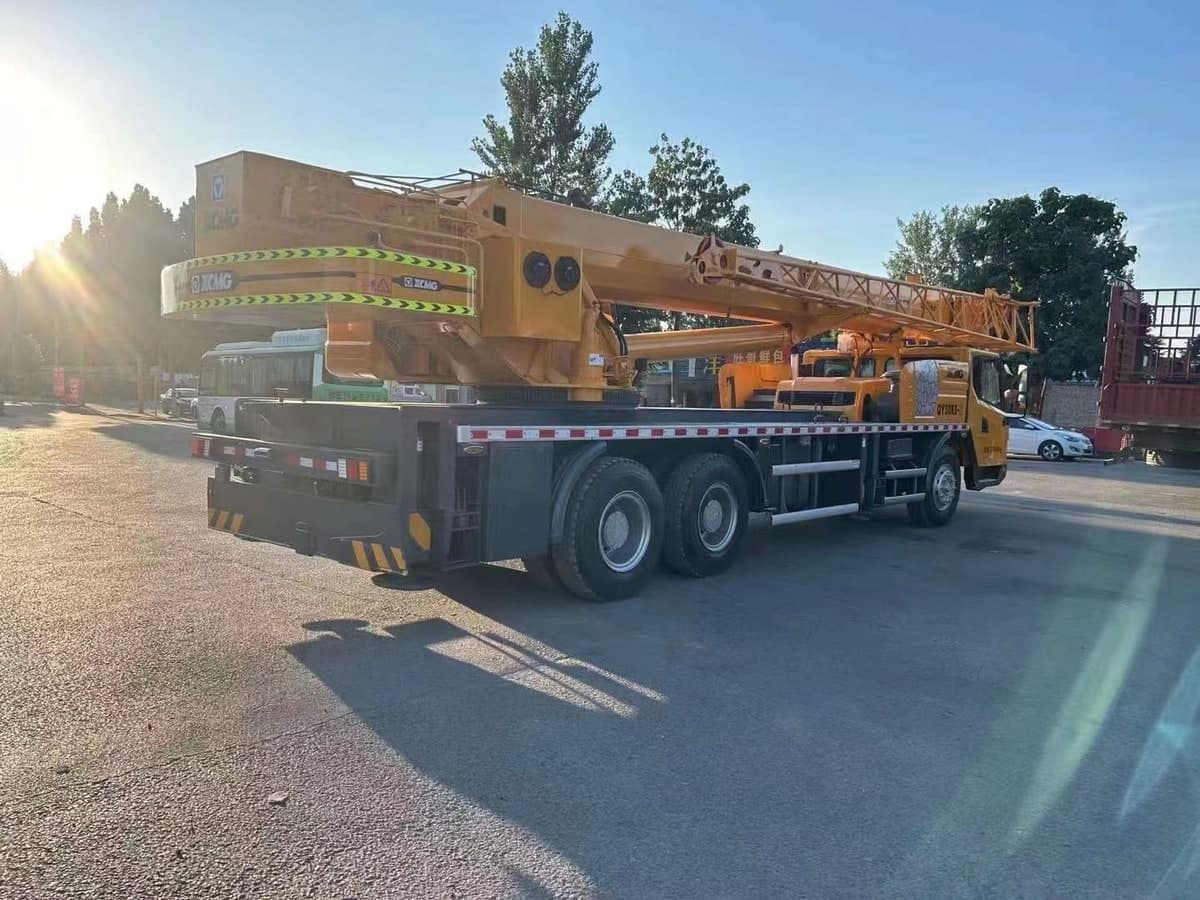 50 TON · Mobile Crane · XCMG