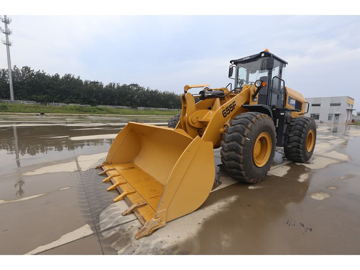 Caterpillar · 930 · Wheel loaders