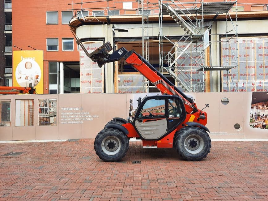 17 m · Telehandler · Bobcat