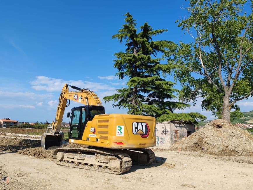 VOLVO · Excavator · Volvo · EC210BL