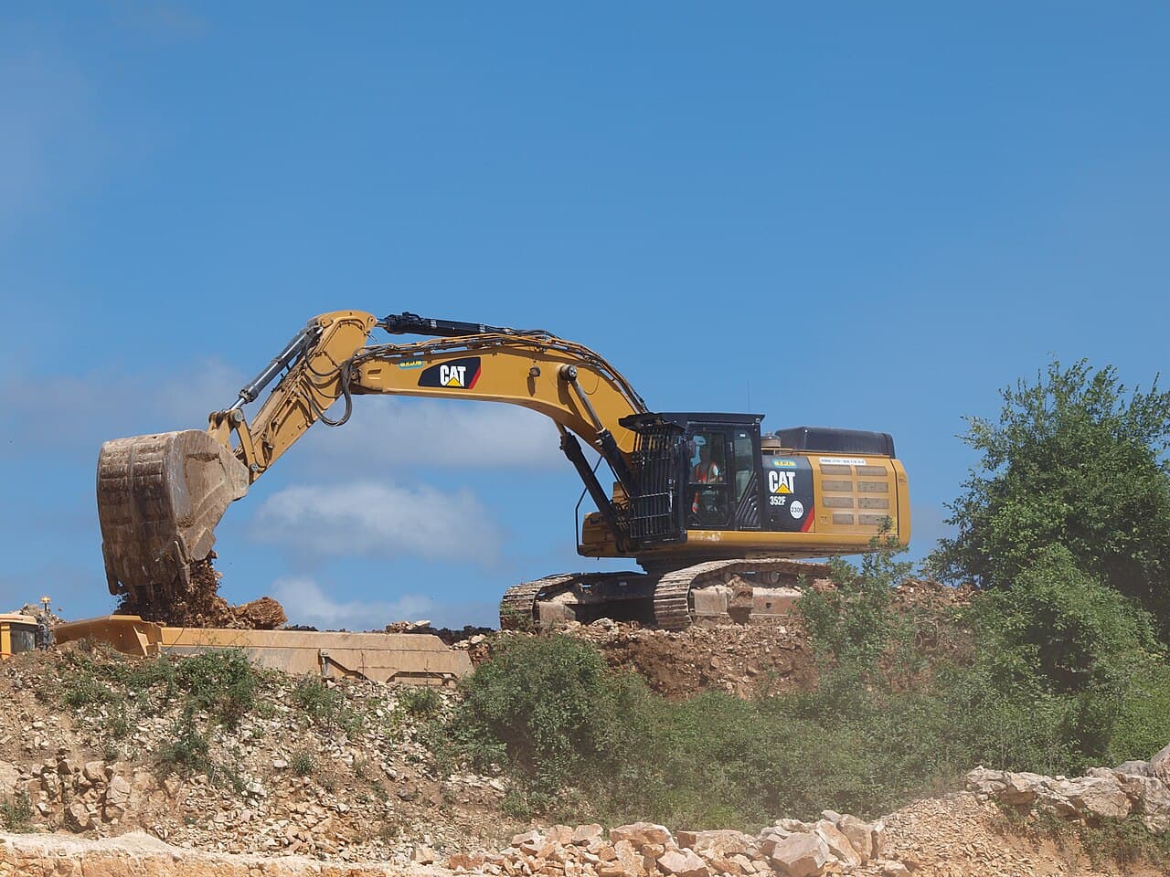 Excavator from the EVCON rental fleet