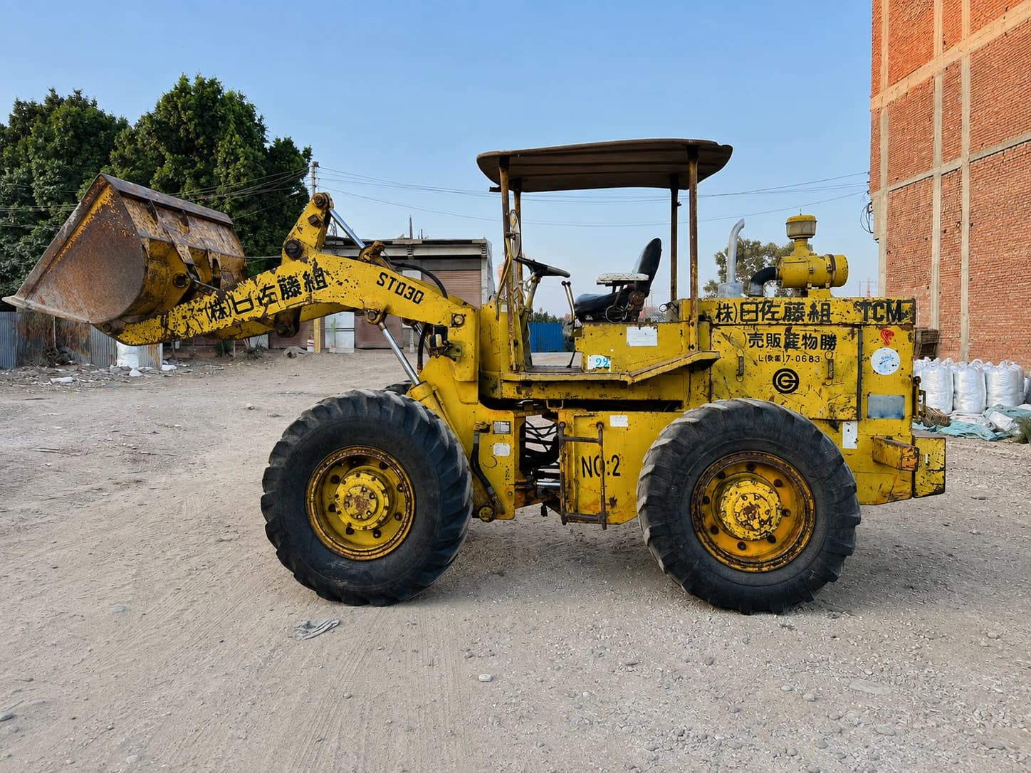 TCM 30 wheel loader — Main view